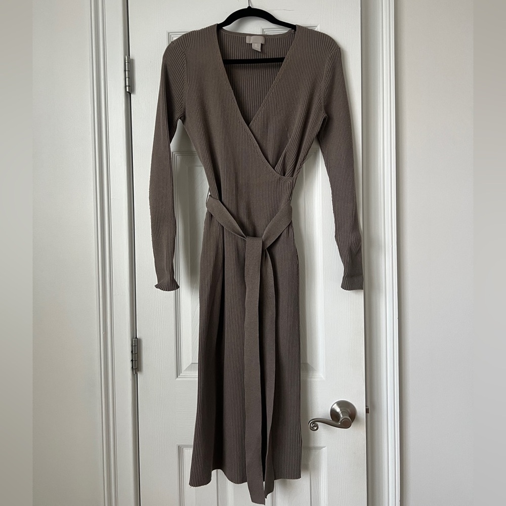 HM Knitted Taupe Dress
